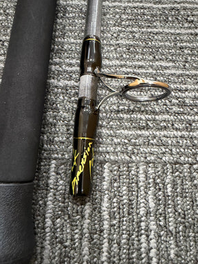 TRUTH JAPAN Spinning Rod BlackDimension 106 Custom Rod - Black&Gold/Abalone