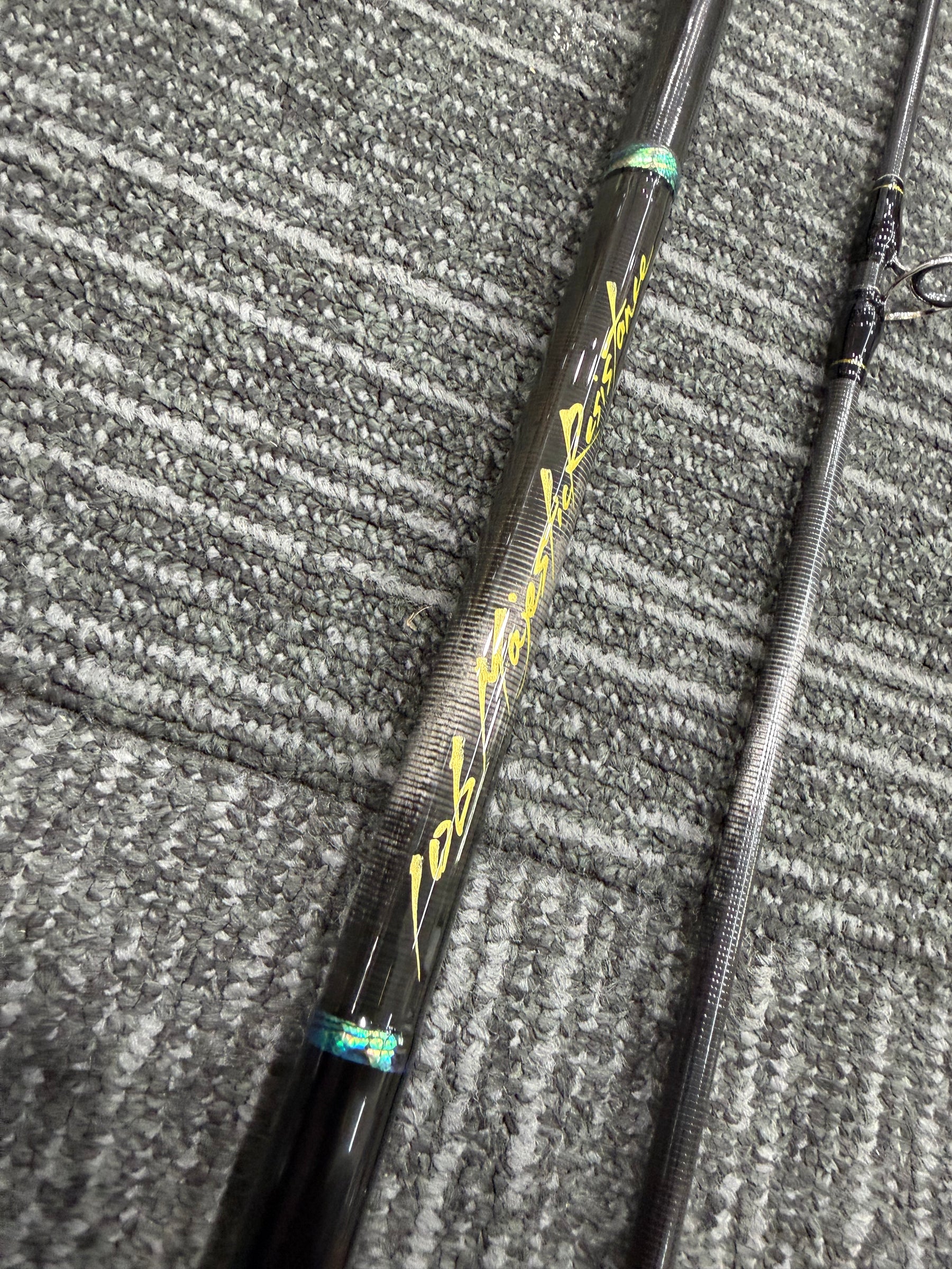 TRUTH JAPAN Spinning Rod BlackDimension 106 Custom Rod - Black&Gold/Abalone